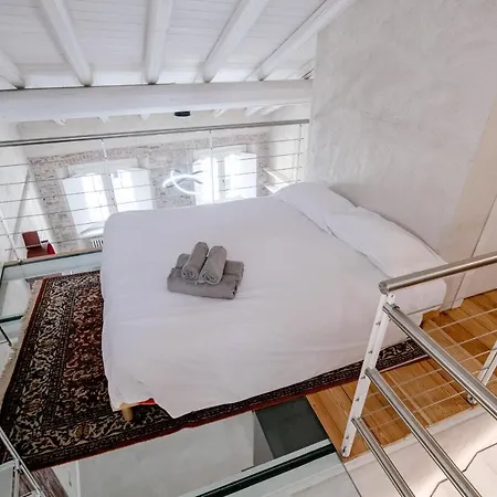 公寓 House Of Glass Cathedral View - The House Of Travelers
